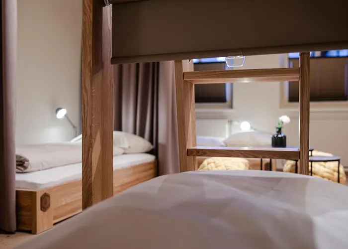 Hostal Safestay Centre *